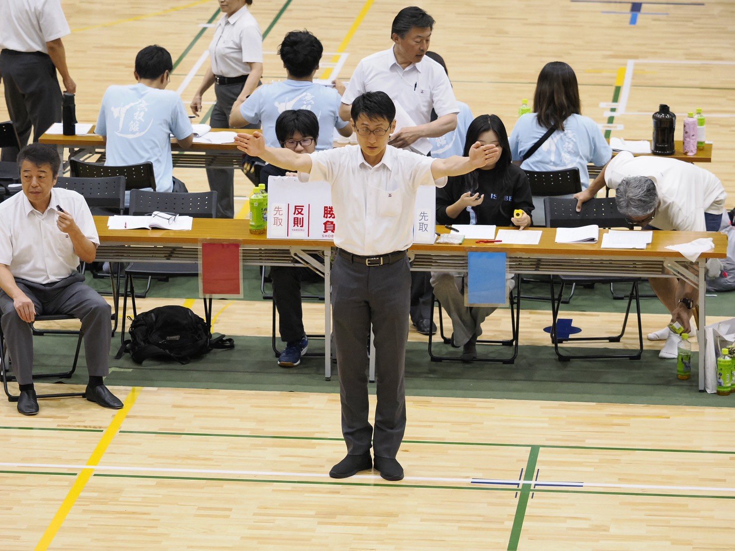 大会会場のようす